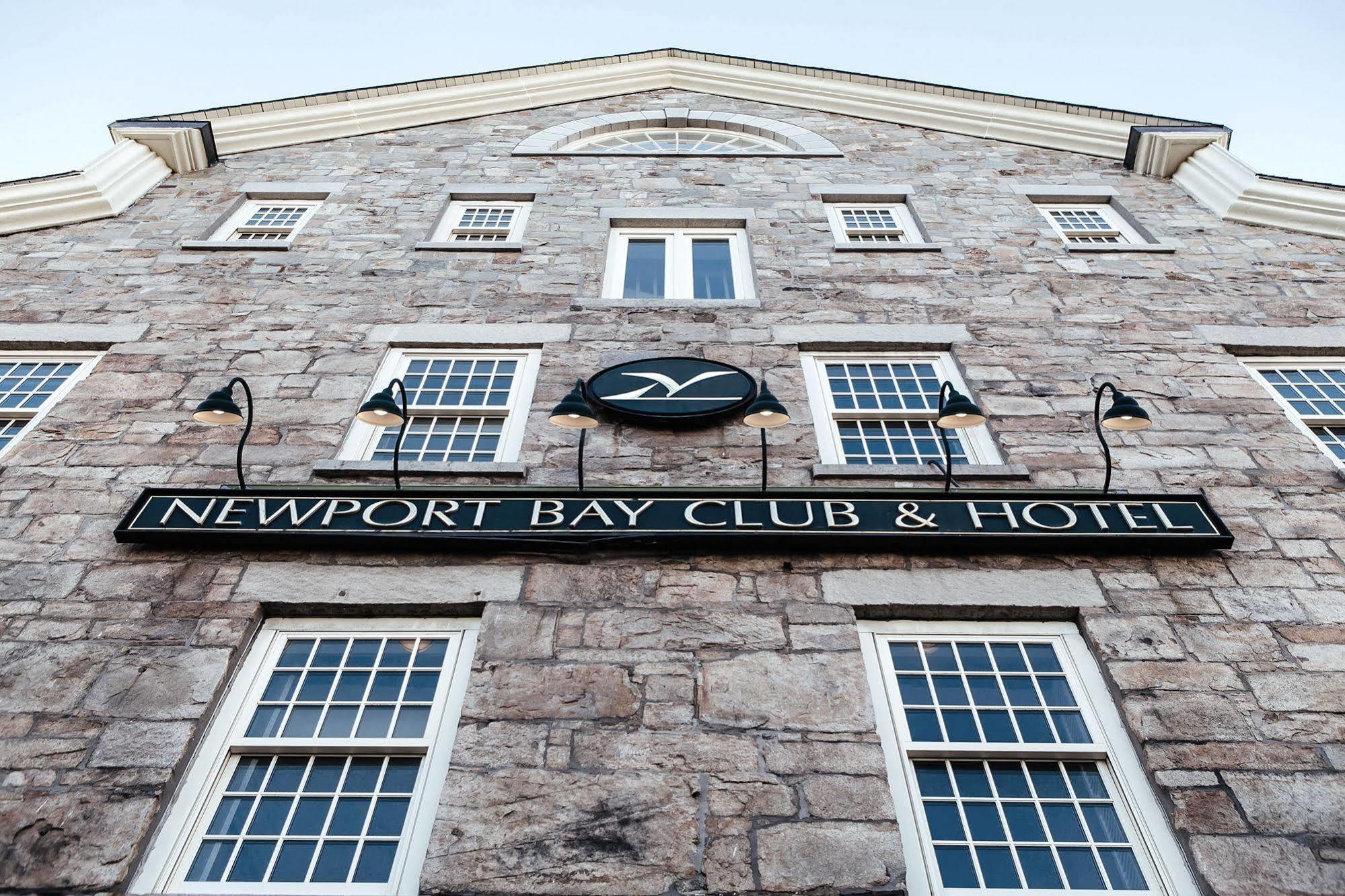Newport Bay Club And Hotel Extérieur photo